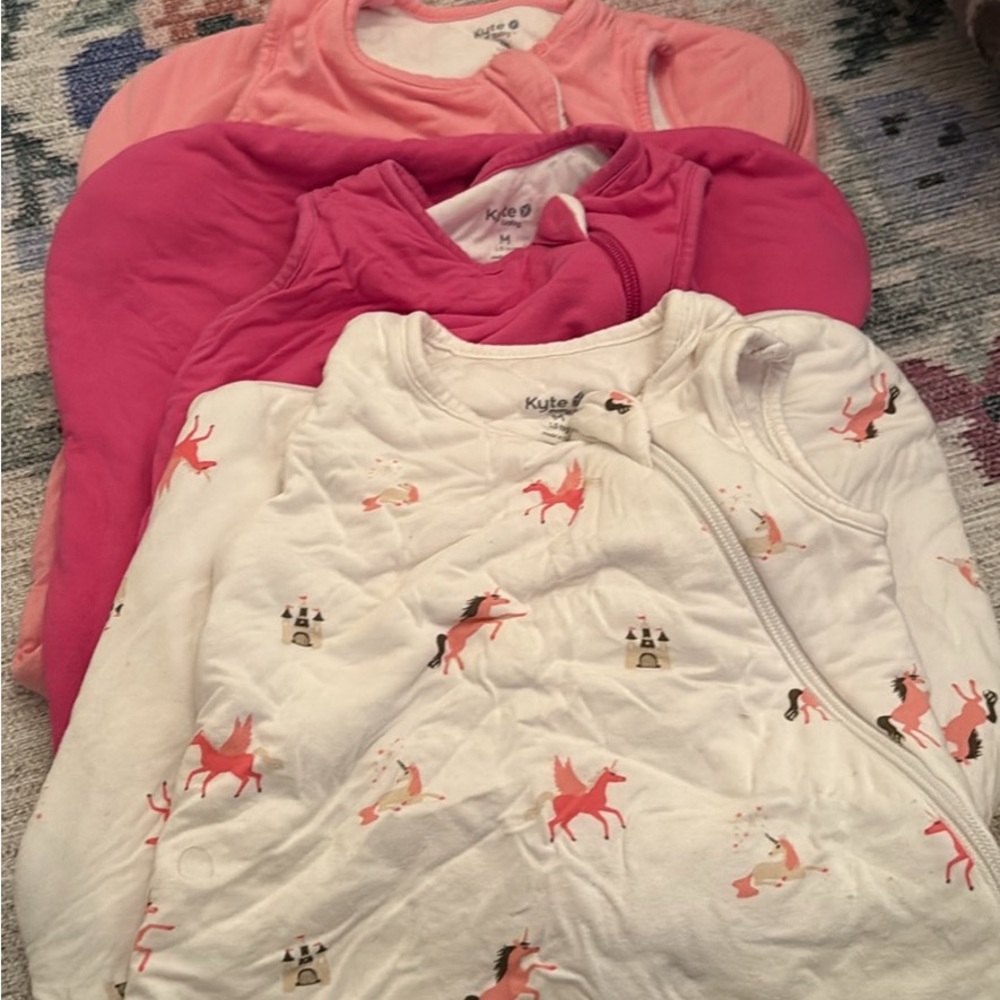 Kyte baby Girls' Pink Unicorn Sleep Sacks size medium  - 3-Pack